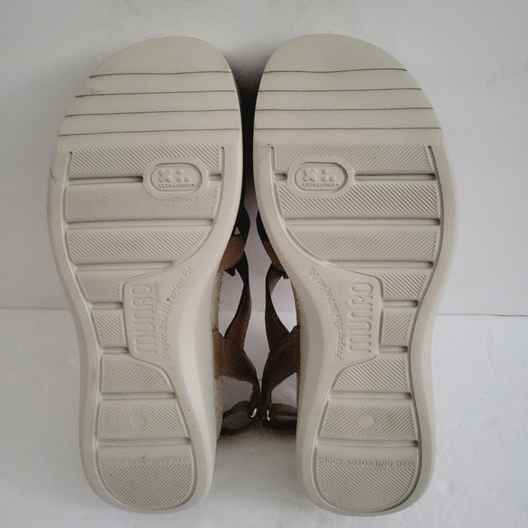 NEW Munro Beige Leather Strappy Sandals Size 9 - Picture 7 of 8